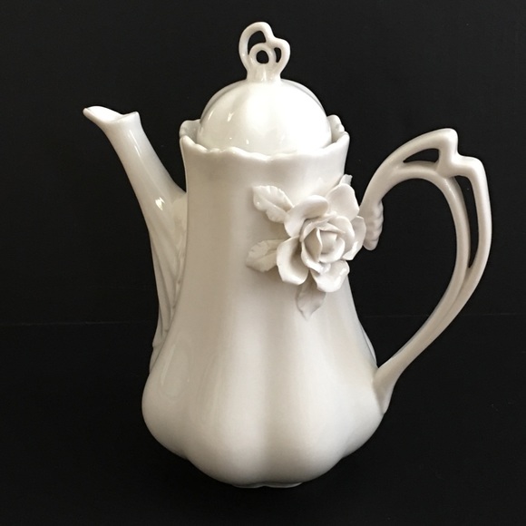 Graces Teaware Other - Graces Teaware Bone China Coffee Tea Decanter with Attached Rose NWT